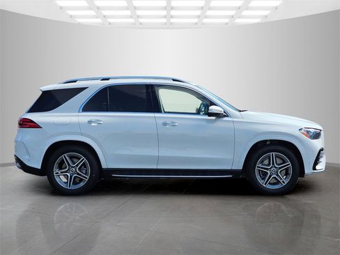 Used 2025 Mercedes-Benz GLE 350 4MATIC image 7