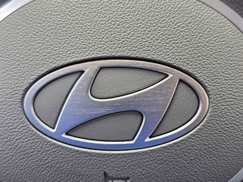 Certified 2024 Hyundai Elantra SEL FWD image 28