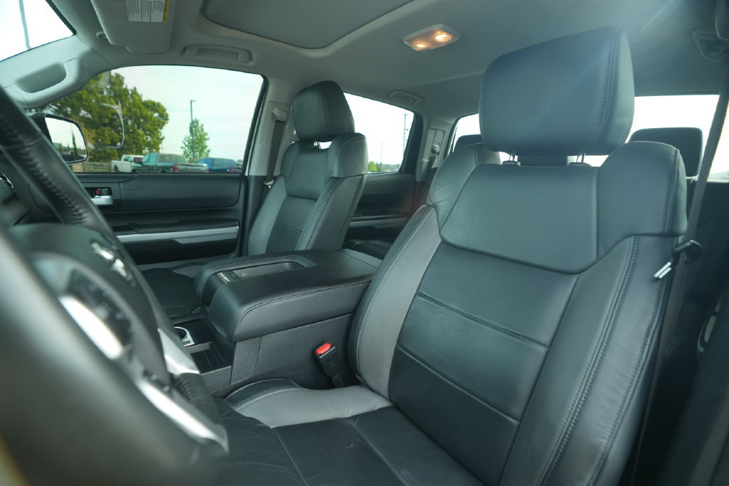 Used 2021 Toyota Tundra Limited w/ Limited Premium Package AWD/4WD image 41