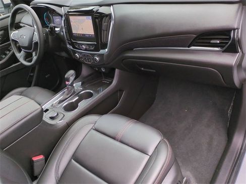 Certified 2023 Chevrolet Traverse RS image 31
