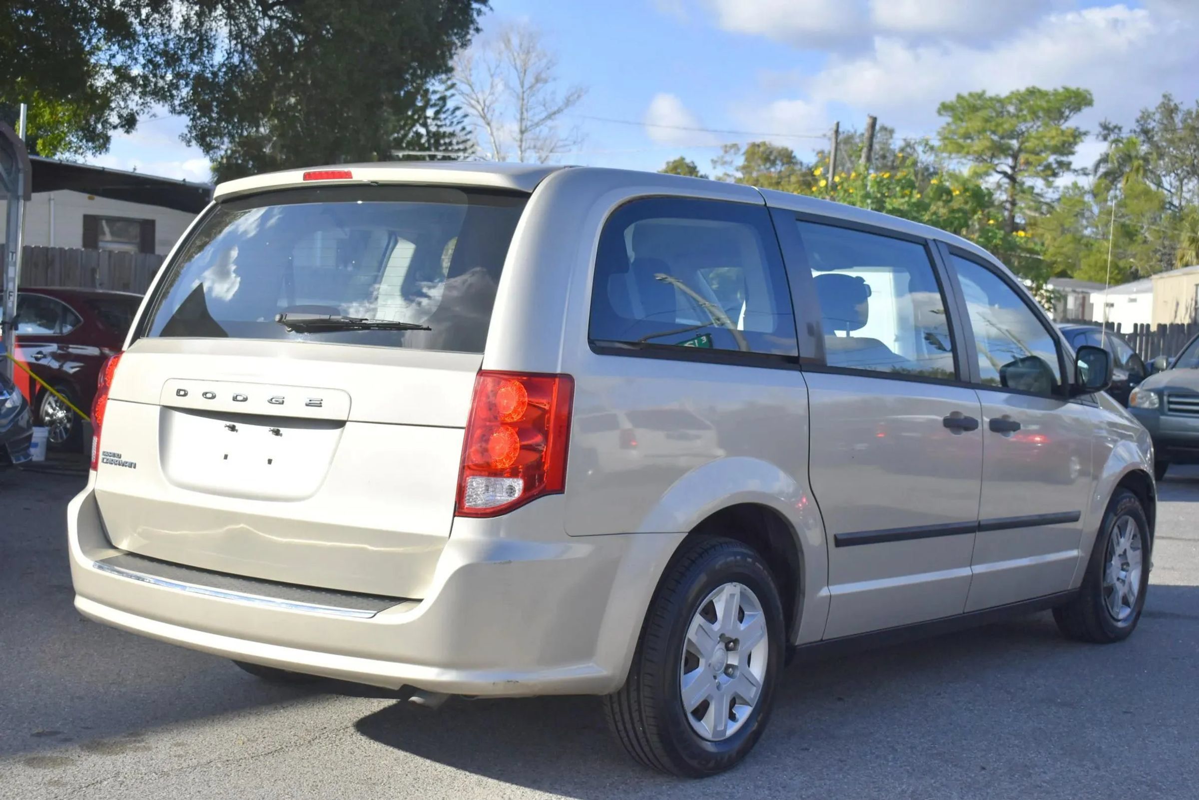 Used 2013 Dodge Grand Caravan American Value Package FWD image 7
