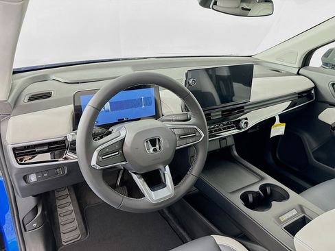 New 2025 Honda Prologue Touring image 9