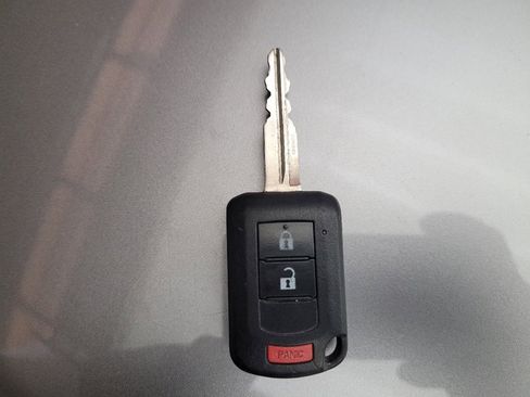 Used 2018 Mitsubishi Outlander Sport ES image 32