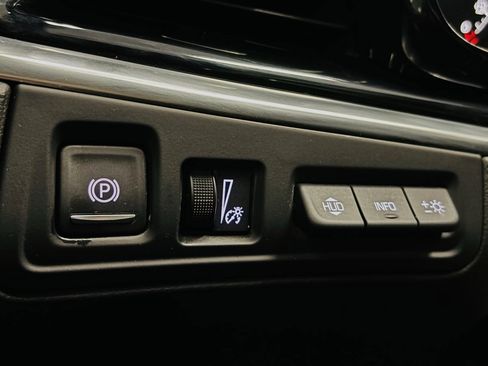Used 2024 Cadillac XT6 Premium Luxury w/ Technology Package FWD image 44