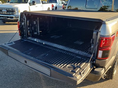 Used 2018 Ford F150 Lariat w/ Equipment Group 502A Luxury image 6