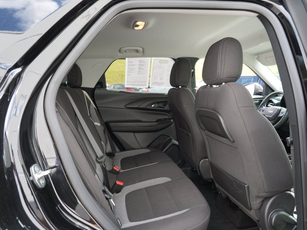Certified 2024 Chevrolet TrailBlazer LT w/ Driver Confidence Package FWD image 28