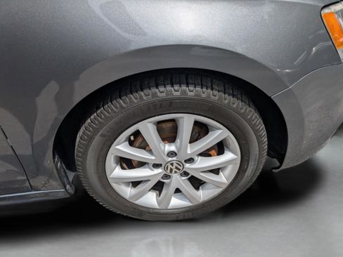 Used 2012 Volkswagen Jetta SE FWD image 28