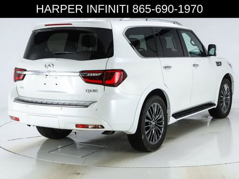 Used 2024 INFINITI QX80 Sensory w/ All-Season Package AWD/4WD image 10