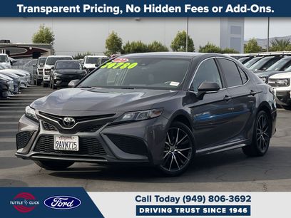 Used 2022 Toyota Camry SE w/ Carpet Mat Package (TMS)