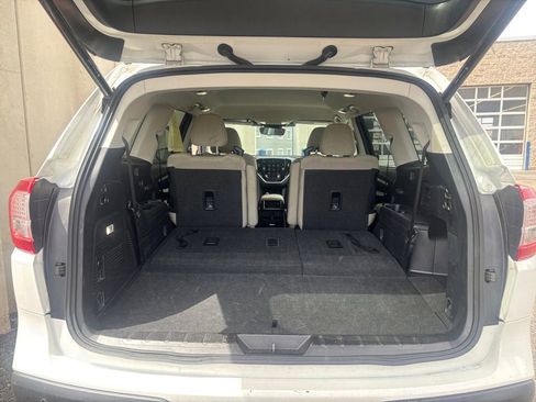 Used 2025 Subaru Ascent Premium AWD/4WD image 19