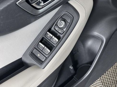 Used 2020 Subaru Forester Premium image 18