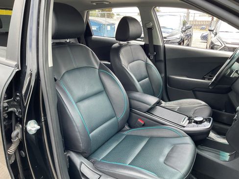 Used 2022 Kia Niro EX Premium FWD image 20