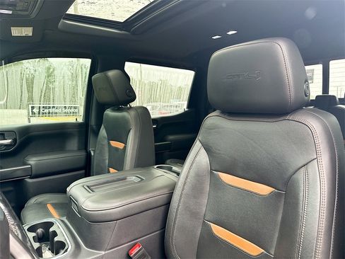 Used 2019 GMC Sierra 1500 AT4 w/ AT4 Premium Package image 8