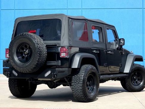 Used 2010 Jeep Wrangler Unlimited Sport image 5
