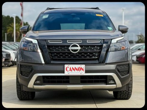 Used 2025 Nissan Pathfinder Rock Creek image 4