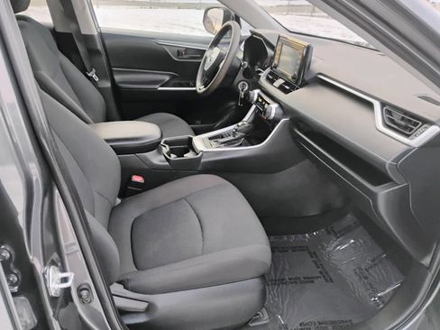 Used 2020 Toyota RAV4 LE w/ All Weather Liner Package image 31