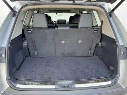 Used 2024 Toyota Grand Highlander FWD image 28
