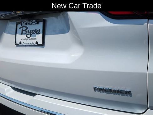 Used 2022 Chevrolet Traverse Premier w/ LPO, Floor Liner Package AWD/4WD image 16