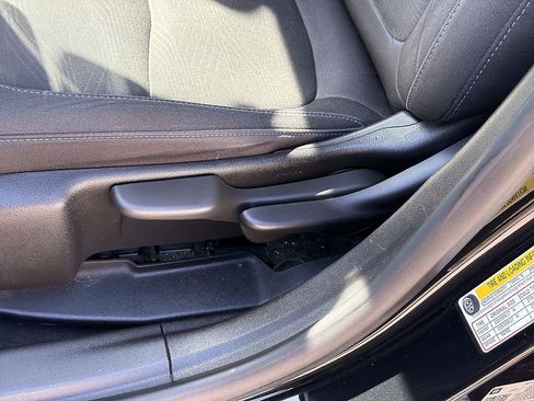 Used 2019 Chevrolet Volt LT FWD image 31