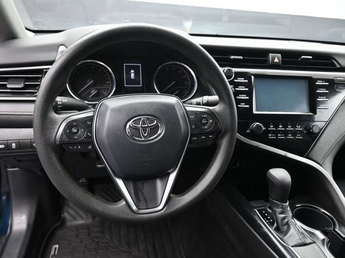 Used 2019 Toyota Camry LE FWD image 14