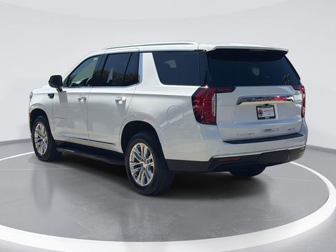 Used 2024 GMC Yukon SLT AWD/4WD image 5