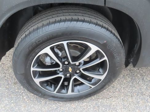 Used 2025 Chevrolet TrailBlazer LT AWD/4WD image 12
