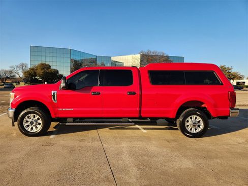 Used 2022 Ford F350 XLT w/ XLT Value Package image 3