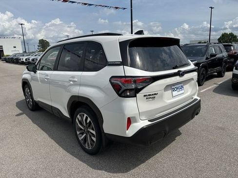 Certified 2025 Subaru Forester Touring w/ Popular Package - Touring AWD/4WD image 3