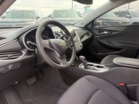 Used 2024 Chevrolet Malibu LT FWD image 7