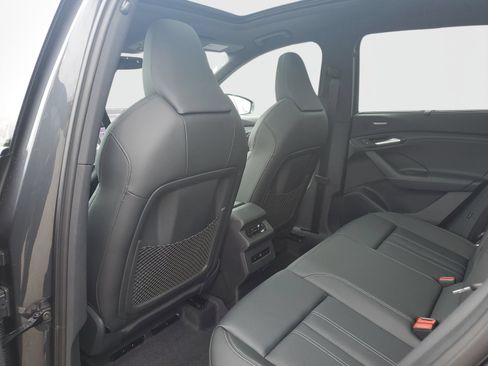 New 2027 Audi Q6 e-tron Premium Plus AWD/4WD image 15