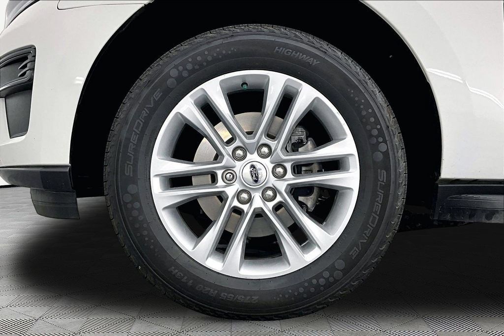 Certified 2024 Ford Expedition XLT AWD/4WD image 9