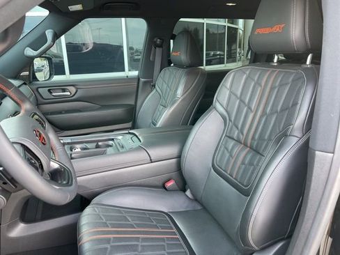 Used 2025 Nissan Armada PRO-4X w/ Pro-4X Premium Package AWD/4WD image 14
