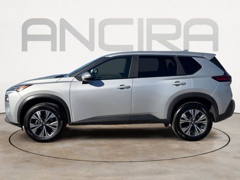 Used 2023 Nissan Rogue SV image 7