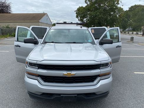 Used 2018 Chevrolet Silverado 1500 Custom w/ Custom Value Package image 28