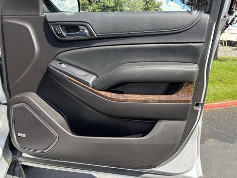 Used 2017 Chevrolet Tahoe LT AWD/4WD image 41