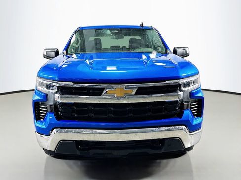 Used 2025 Chevrolet Silverado 1500 LT AWD/4WD image 4