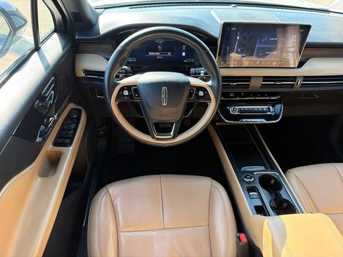 Used 2023 Lincoln Corsair Reserve w/ Jet Appearance Package FWD image 21