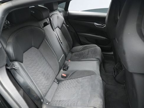 Used 2022 Audi e-tron GT Premium Plus w/ Performance Package image 29