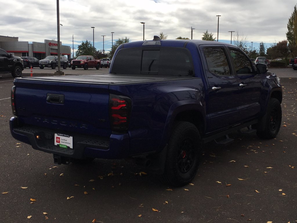 Used 2022 Toyota Tacoma Limited w/ Black Out Package (TMS) AWD/4WD image 8