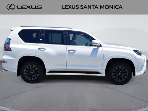 Used 2021 Lexus GX 460 Premium w/ Premium Package AWD/4WD image 4