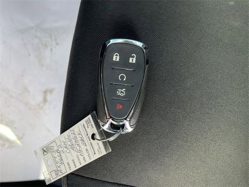 Used 2022 Chevrolet Malibu LT image 33