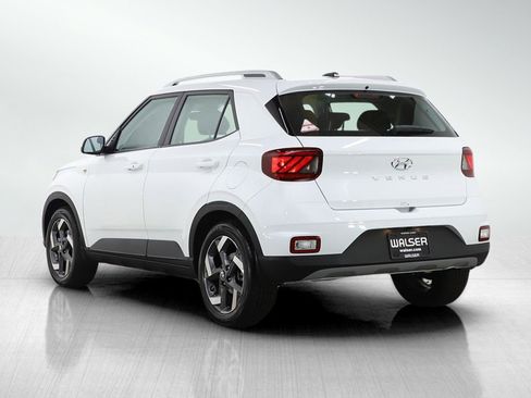 Certified 2026 Hyundai Venue SEL image 3