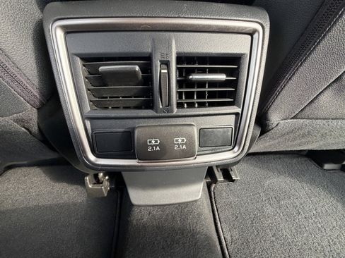 Used 2019 Subaru Forester Premium image 10