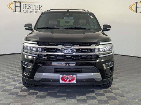 Used 2024 Ford Expedition Max Limited AWD/4WD image 3