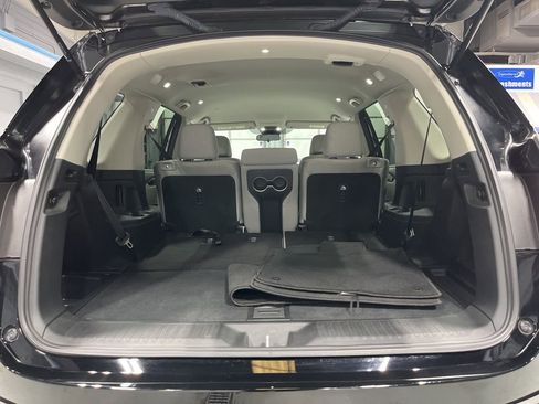 Used 2023 Honda Pilot LX image 36
