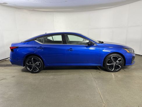 Certified 2025 Nissan Altima 2.5 SR w/ SR Premium Package image 38