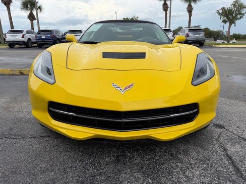 Used 2019 Chevrolet Corvette Stingray Convertible w/ 3LT Preferred Equipment Group RWD image 9