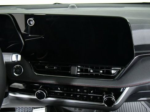 New 2026 Chevrolet Equinox RS w/ LPO, Floor Liner Package image 4