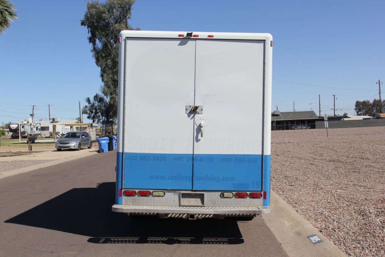 Used 2018 Isuzu NPR RWD image 6