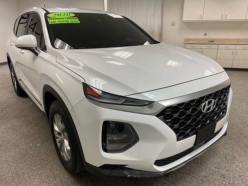 Used 2020 Hyundai Santa Fe SE image 3